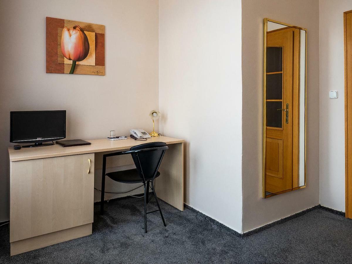 Hotel Olympia Česká Lípa Eksteriør billede